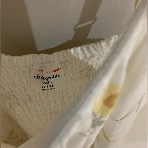 Abercrombie Kids Girls Floral Romper - Size 11/12 - Picture 5 of 6